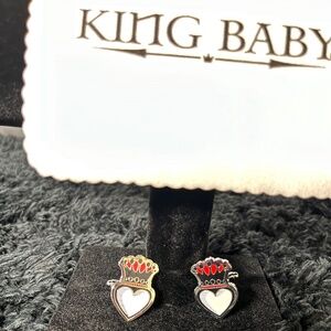 King baby cuff links